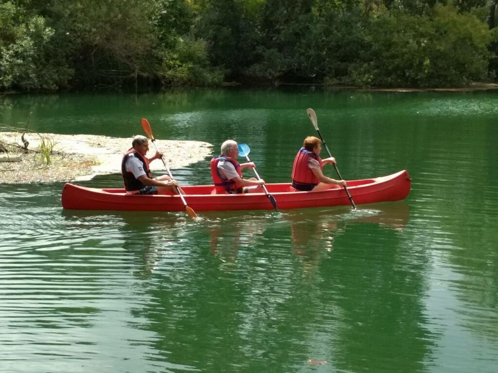 canoe (11) min
